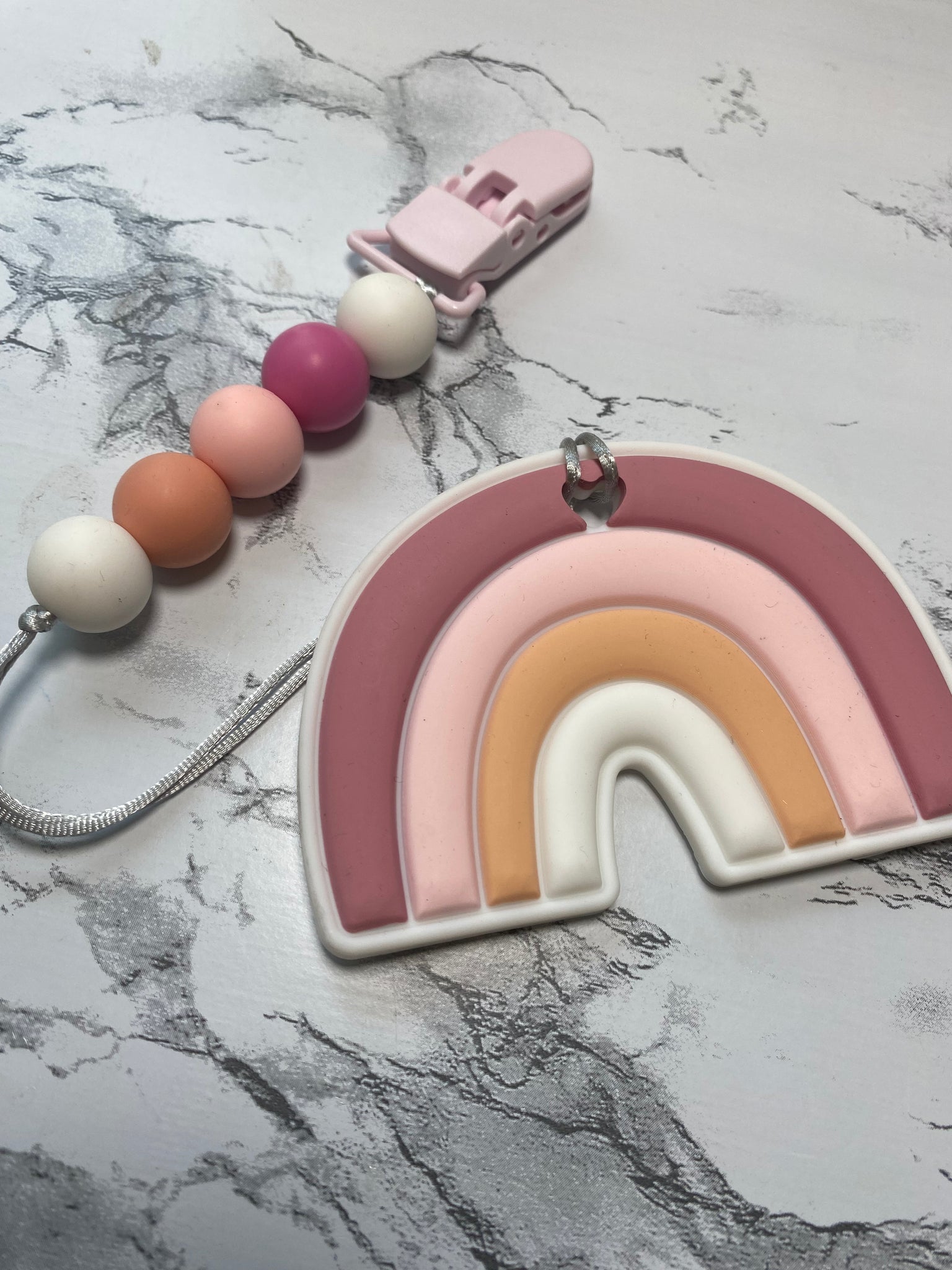 Mod Rainbow Teething Clip